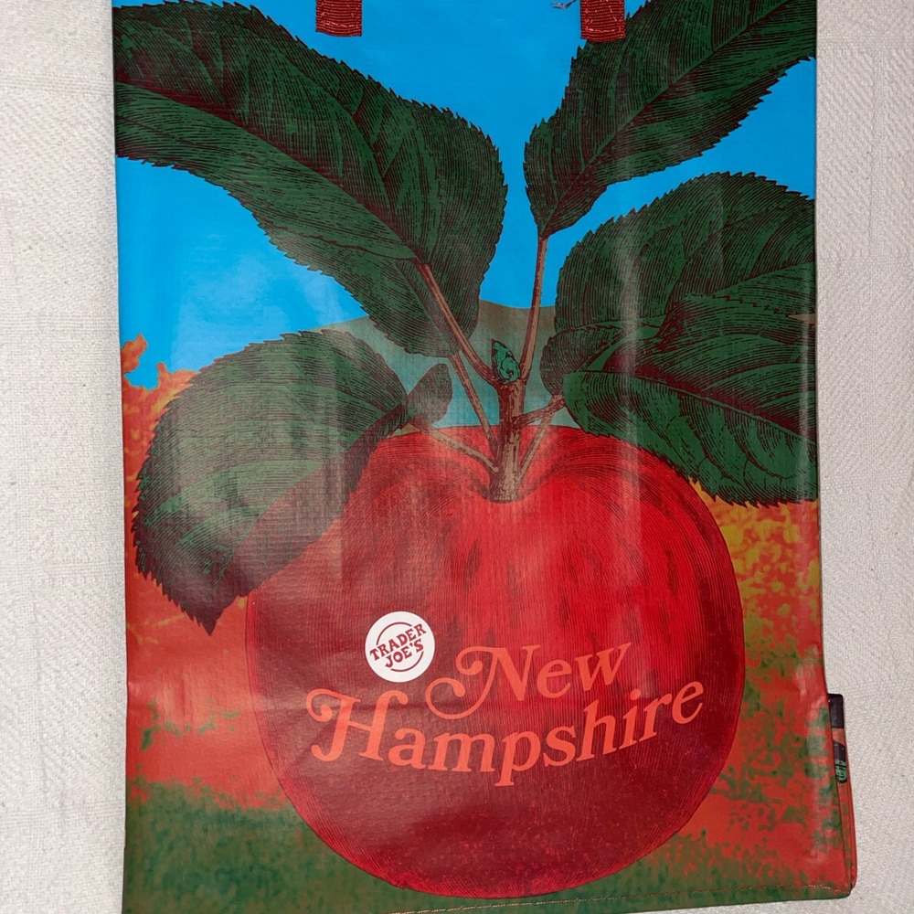 Trader Joe's New Hampshire Collectible State Reusable Grocery Tote Bag